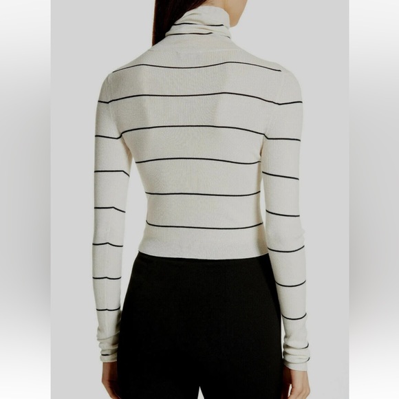 Theory Cropped Merino Wool Turtleneck - Picture 2 of 6